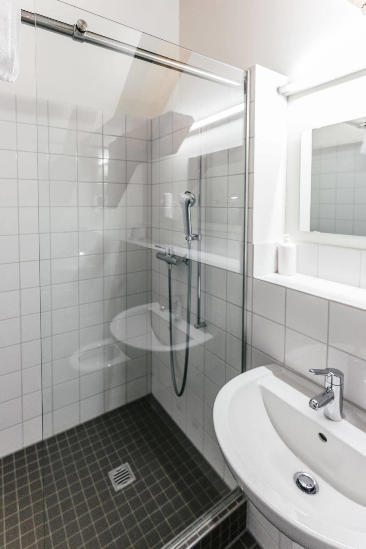 Depot 195 - Hostel Winterthur Ngoại thất bức ảnh